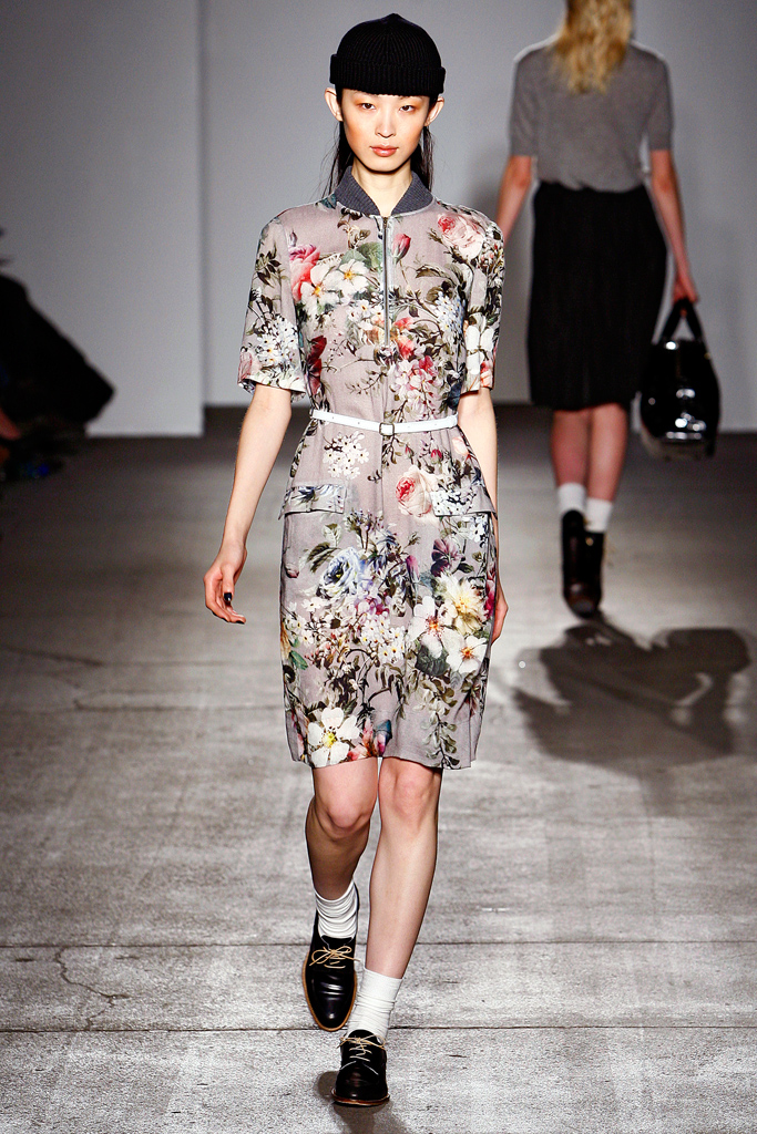 Karen Walker 2011  ﶬ¸ͼƬ