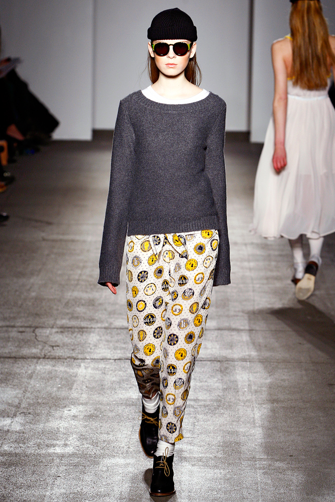 Karen Walker 2011  ﶬ¸ͼƬ