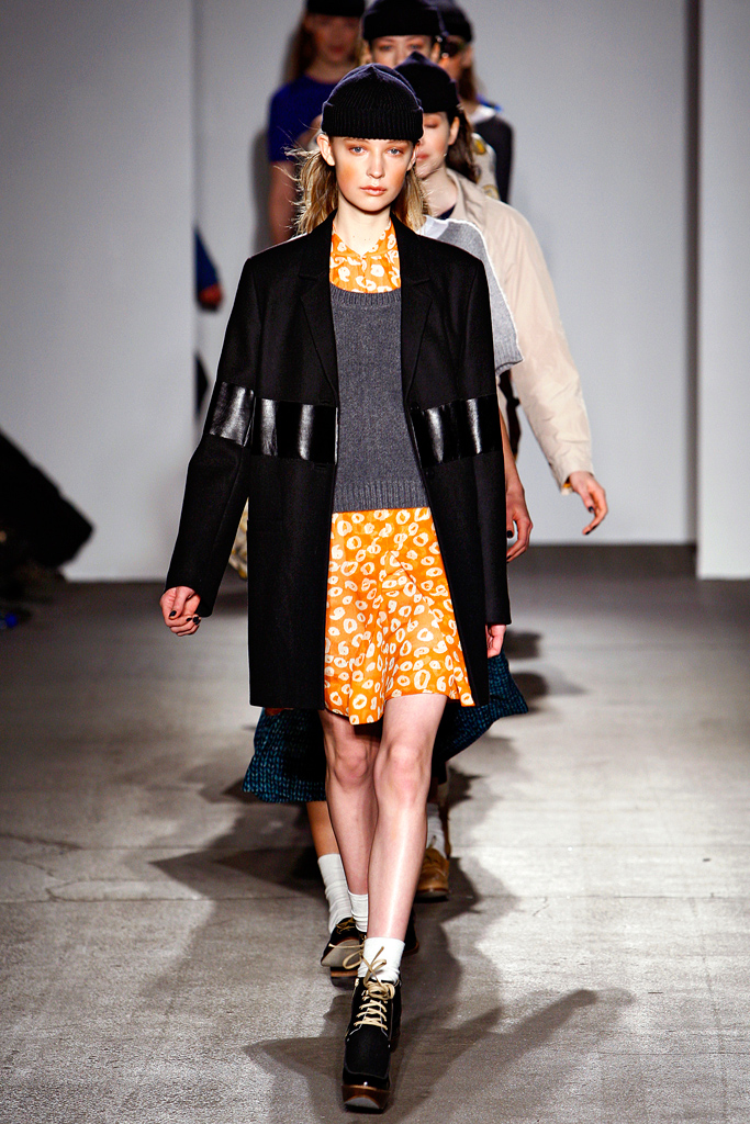 Karen Walker 2011  ﶬ¸ͼƬ