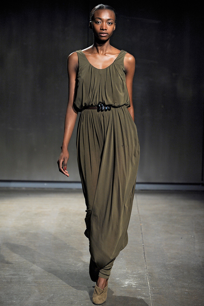 Halston  2011 ﶬ¸ͼƬ