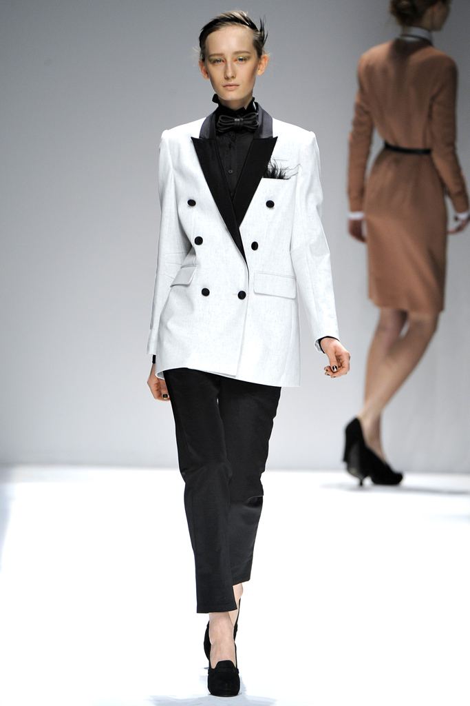 Yigal Azrouel  2011 ﶬ¸ͼƬ