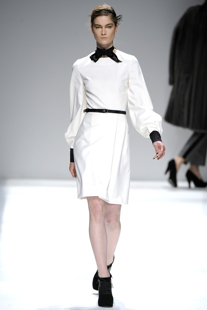 Yigal Azrouel  2011 ﶬ¸ͼƬ