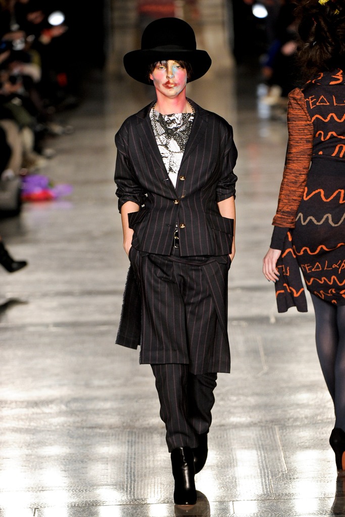 Vivienne Westwood Red Label 2011ﶬ¸ͼƬ