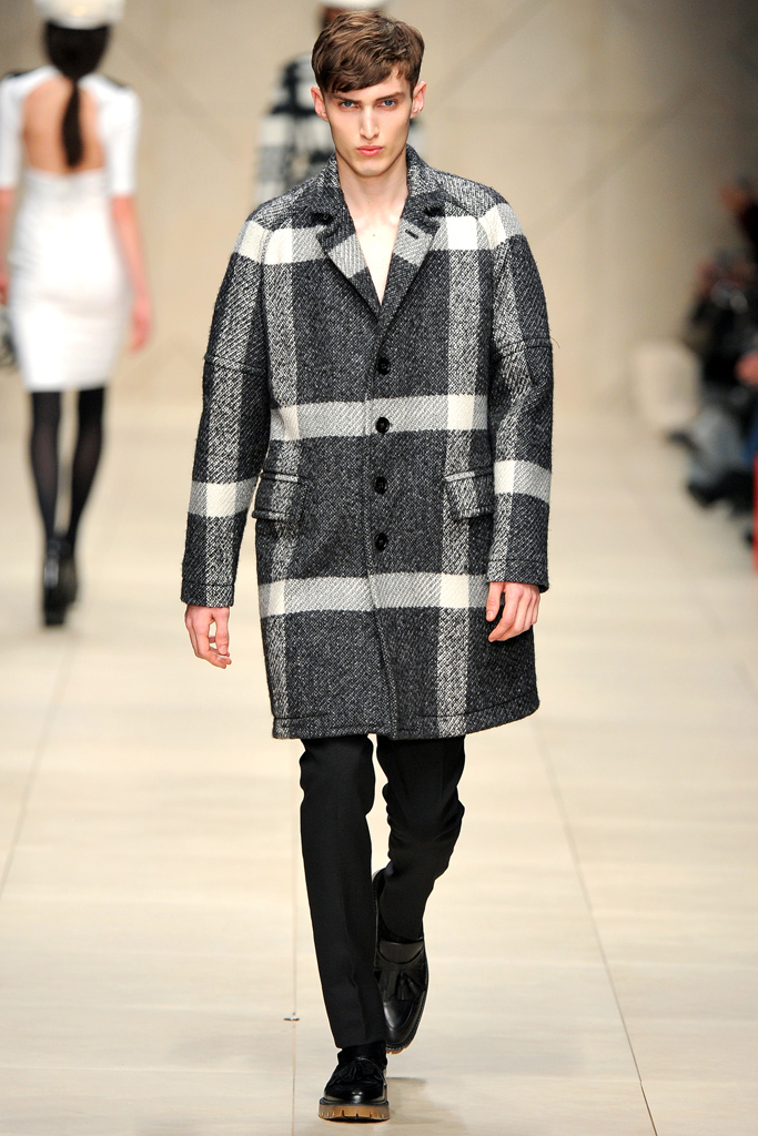 Burberry Prorsum 2011ﶬ¸ͼƬ