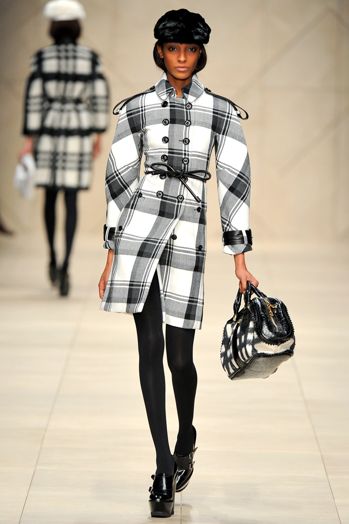 Burberry Prorsum 2011ﶬ¸ͼƬ