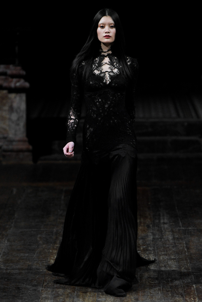 Julien Macdonald 2011ﶬ¸ͼƬ