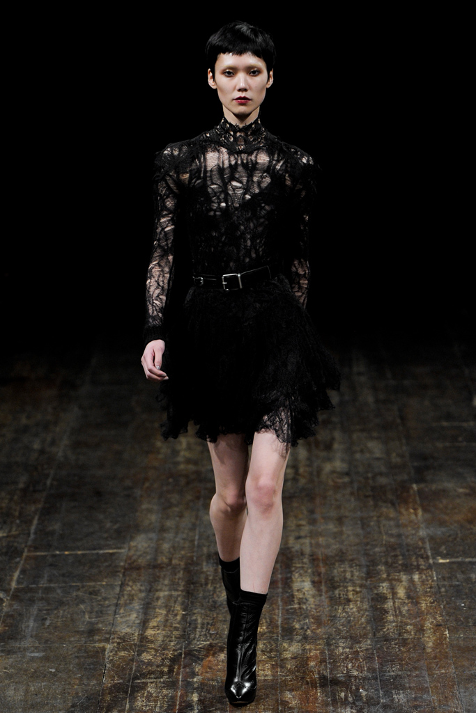 Julien Macdonald 2011ﶬ¸ͼƬ