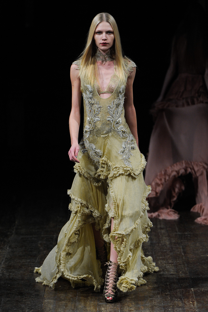 Julien Macdonald 2011ﶬ¸ͼƬ