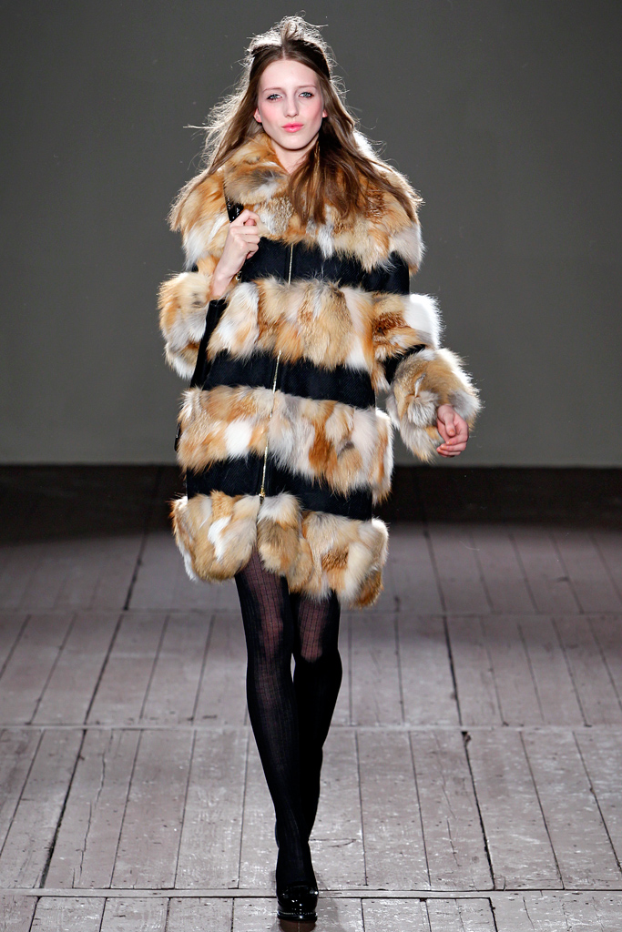 Moschino Cheap And Chic 2011ﶬ¸ͼƬ