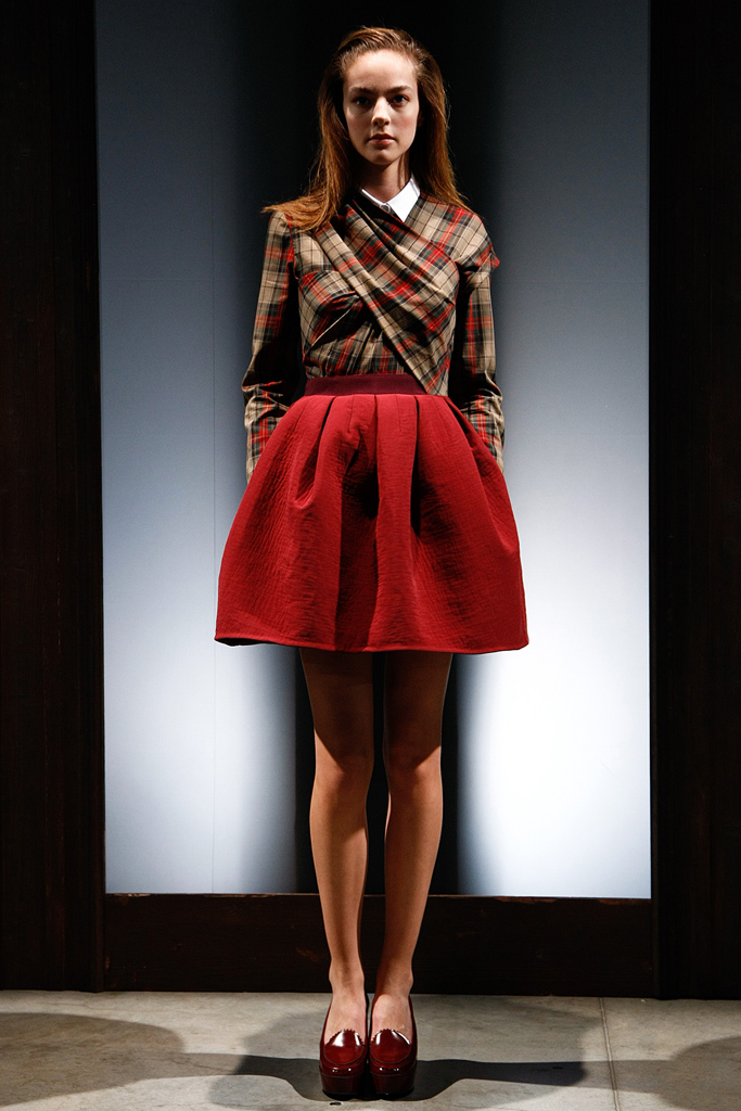 Carven 2011ﶬ¸ͼƬ