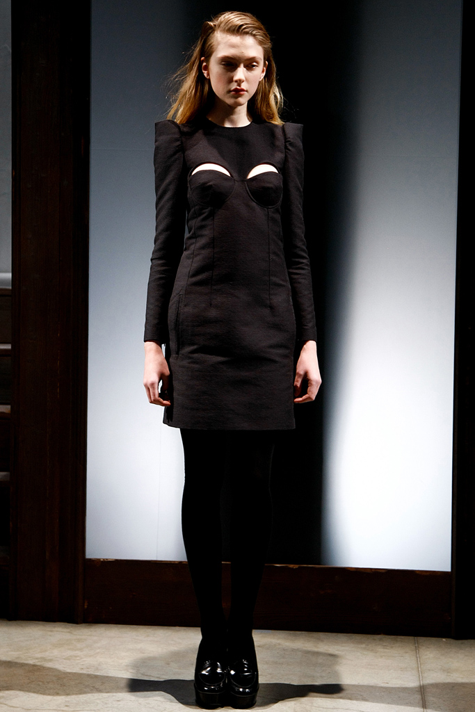 Carven 2011ﶬ¸ͼƬ