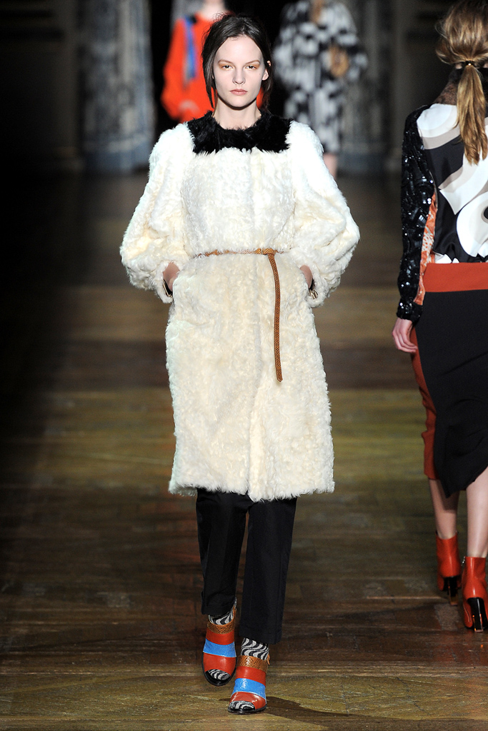 Dries Van Noten 2011ﶬ¸ͼƬ