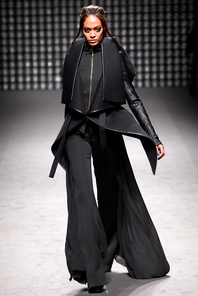 Gareth Pugh 2011ﶬ¸ͼƬ