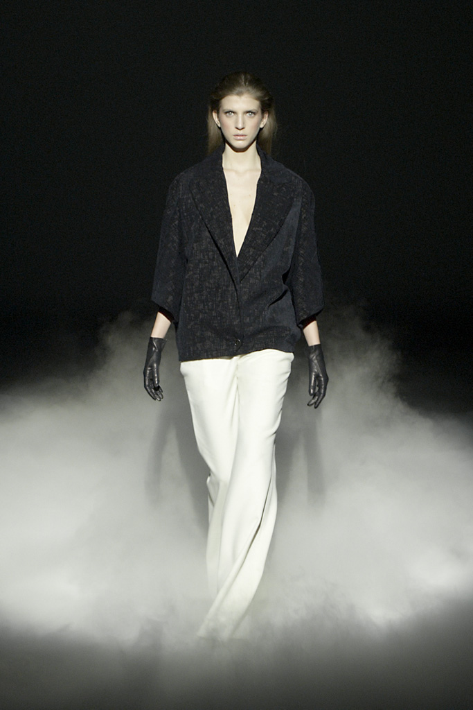 Hussein Chalayan 2011秋冬成衣