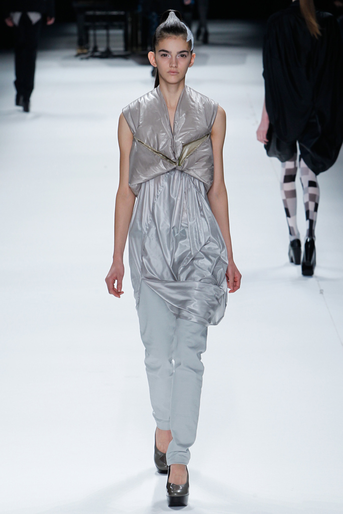 Issey Miyake 2011ﶬ ͼƬ