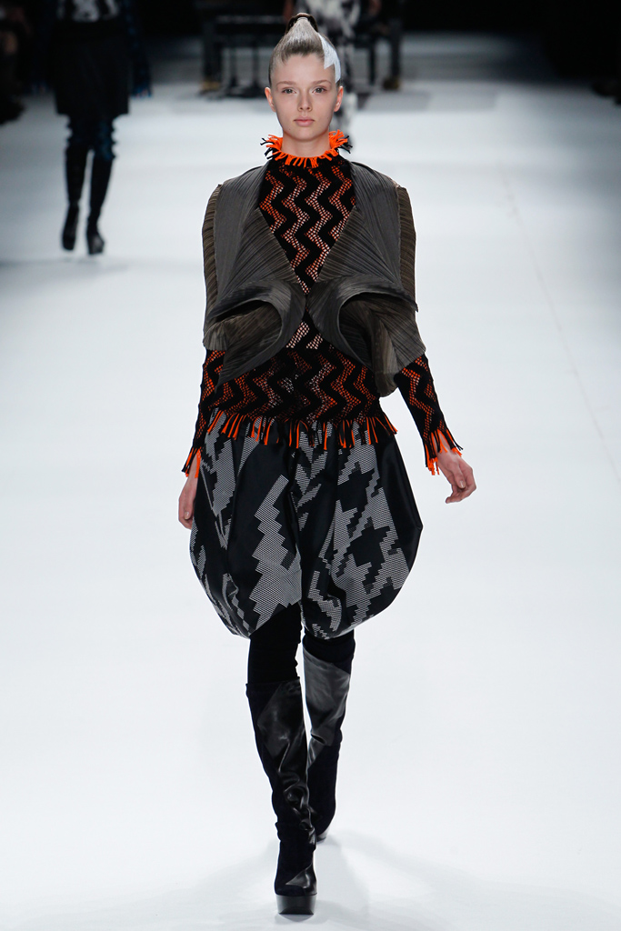 Issey Miyake 2011ﶬ ͼƬ