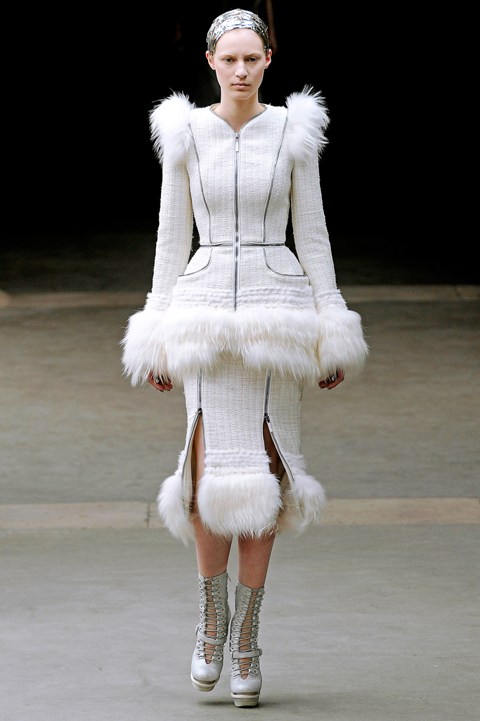 Alexander McQueen 2011ﶬ¸ͼƬ