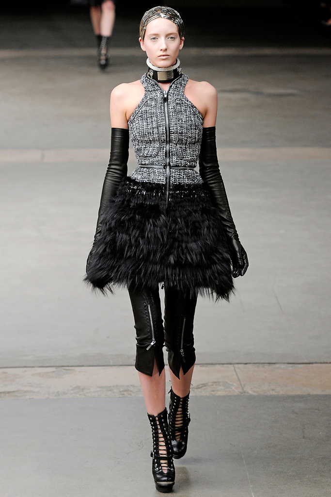 Alexander McQueen 2011ﶬ¸ͼƬ