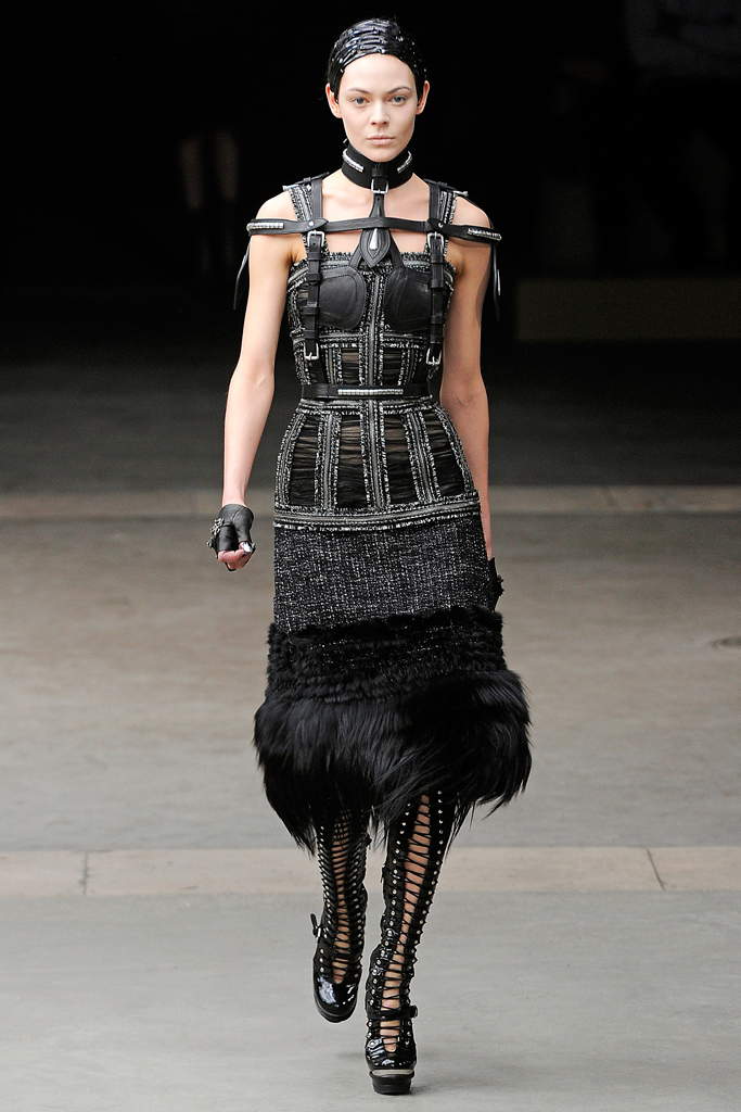 Alexander McQueen 2011ﶬ¸ͼƬ