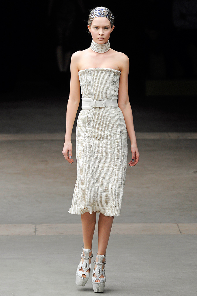 Alexander McQueen 2011ﶬ¸ͼƬ