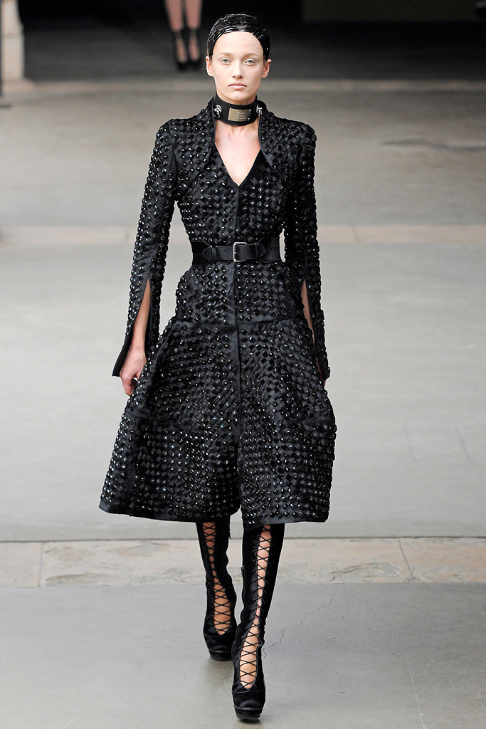 Alexander McQueen 2011ﶬ¸ͼƬ