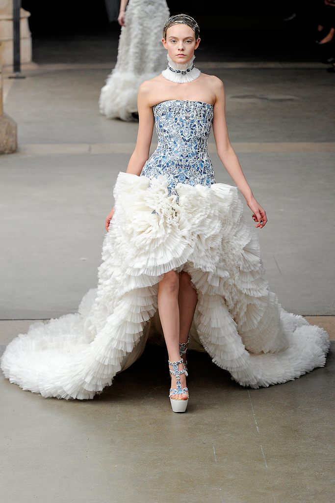 Alexander McQueen 2011ﶬ¸ͼƬ