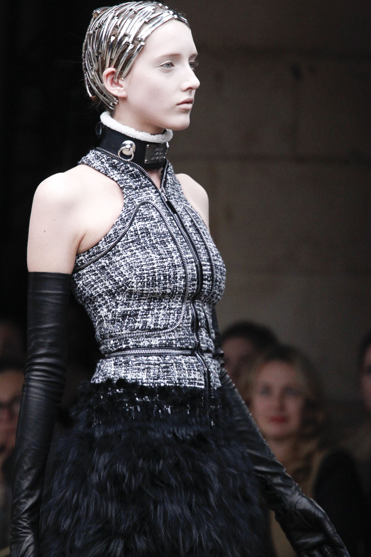 Alexander McQueen 2011ﶬϸڸͼƬ