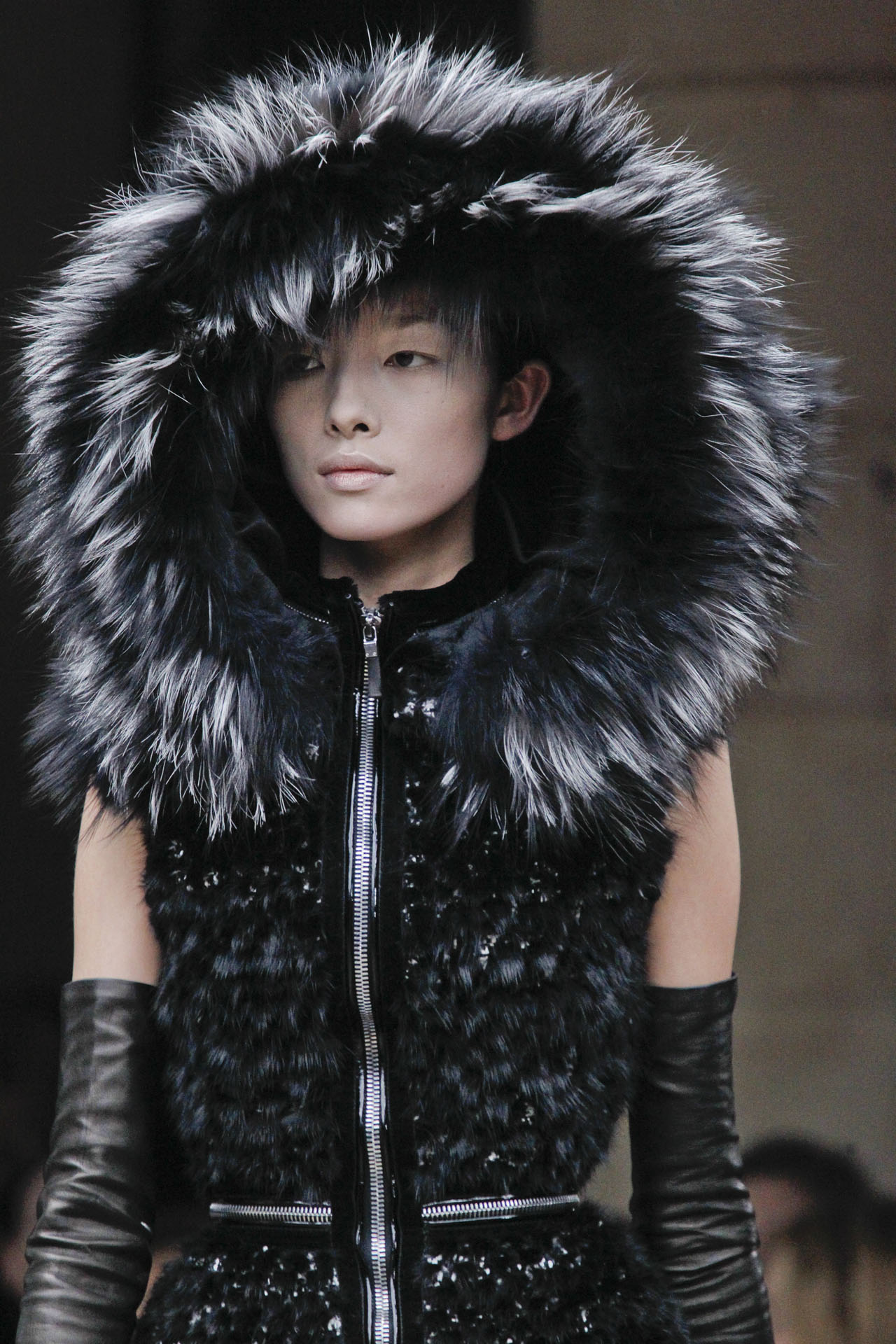 Alexander McQueen 2011ﶬϸڸͼƬ