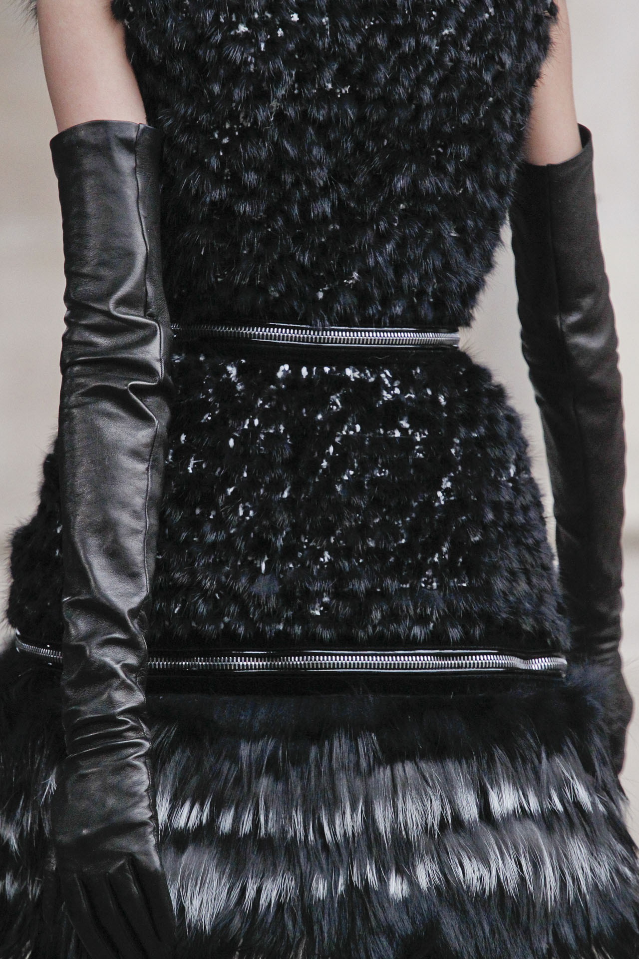 Alexander McQueen 2011ﶬϸڸͼƬ