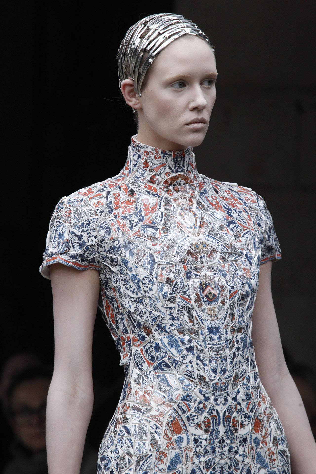 Alexander McQueen 2011ﶬϸڸͼƬ