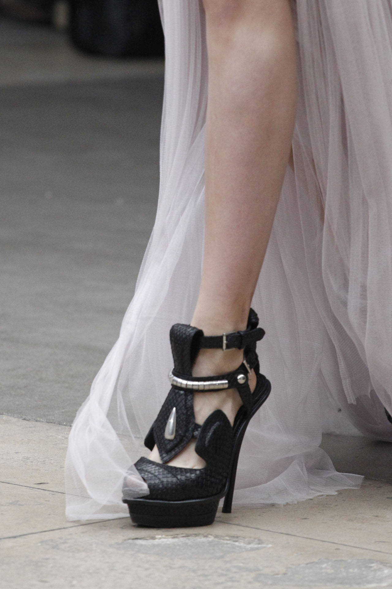 Alexander McQueen 2011ﶬϸڸͼƬ