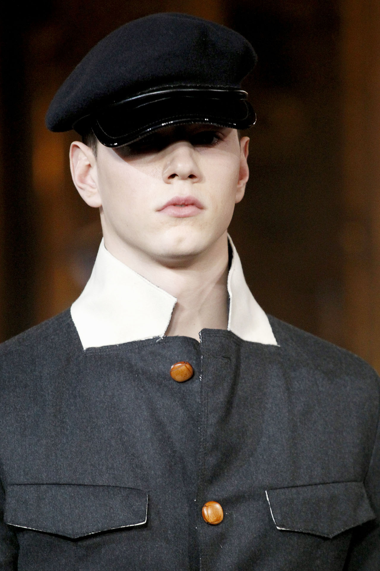 Alexander McQueen 2011ﶬϸڸͼƬ