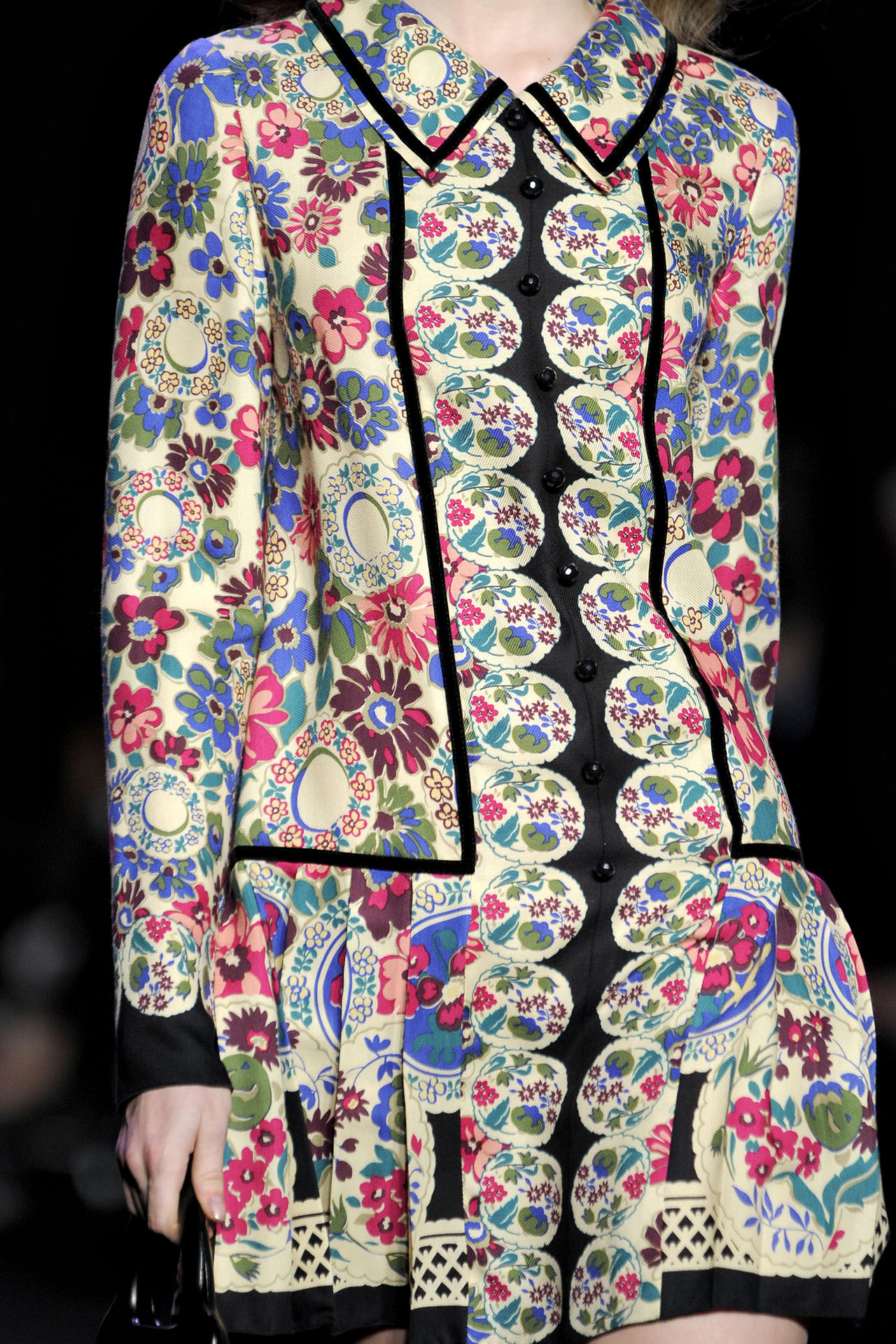 Anna Sui 2011ﶬϸڸͼƬ