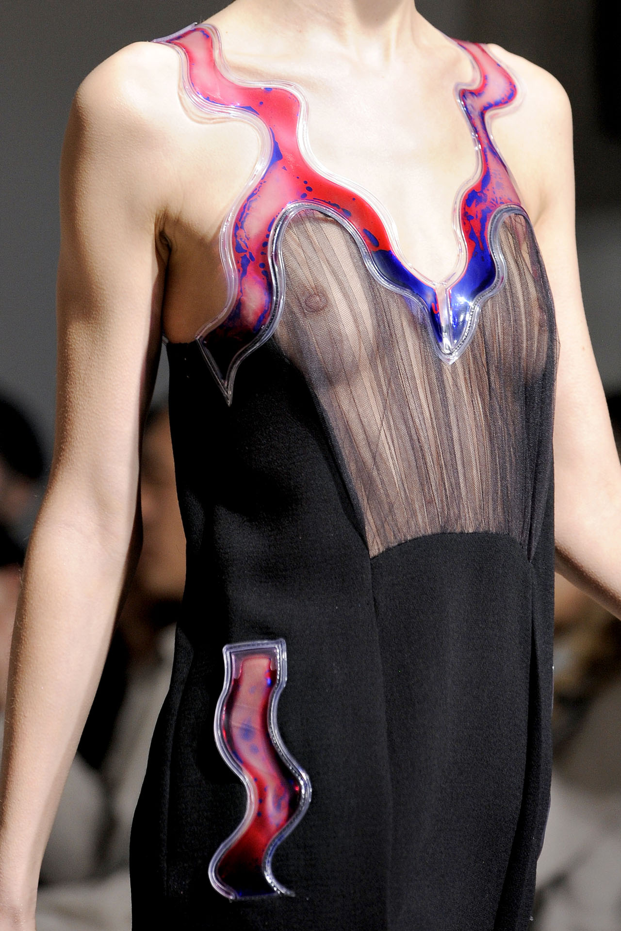 Christopher Kane 2011ﶬϸڸͼƬ