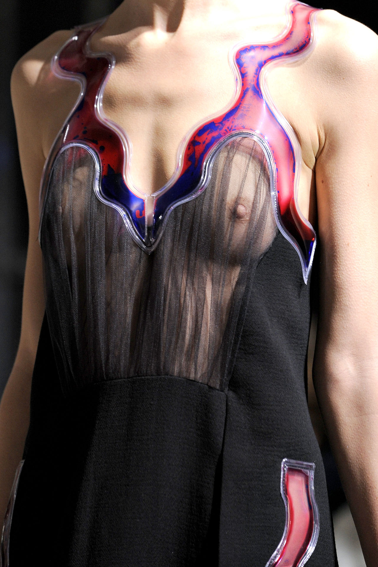 Christopher Kane 2011ﶬϸڸͼƬ