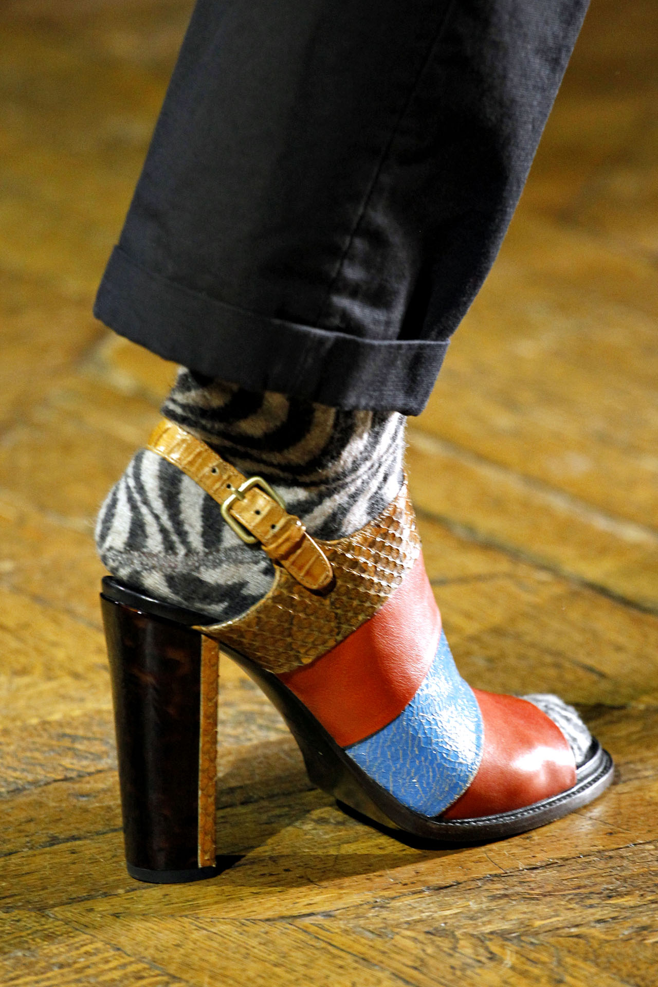 Dries Van Noten 2011ﶬϸڸͼƬ