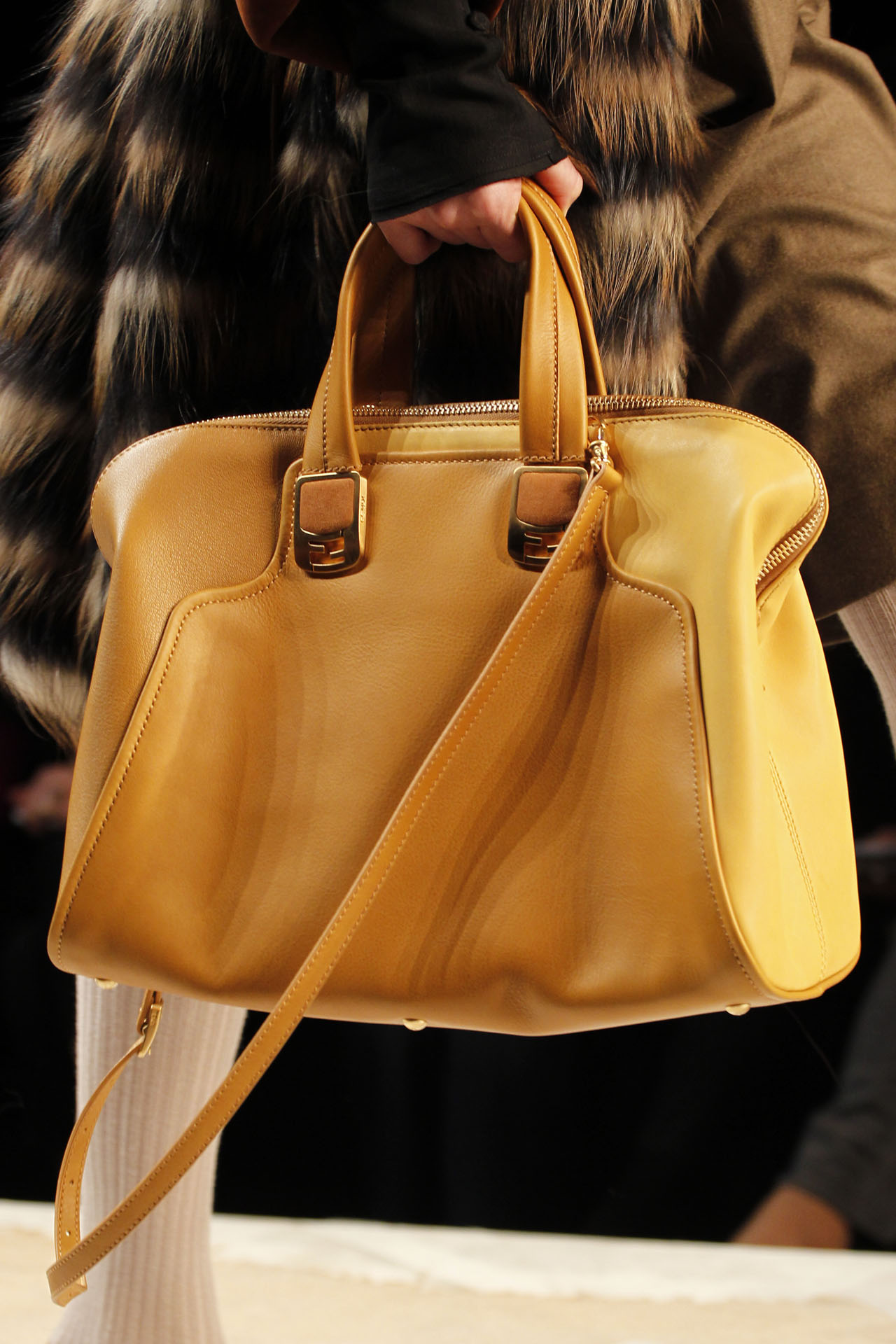 Fendi 2011ﶬϸڸͼƬ