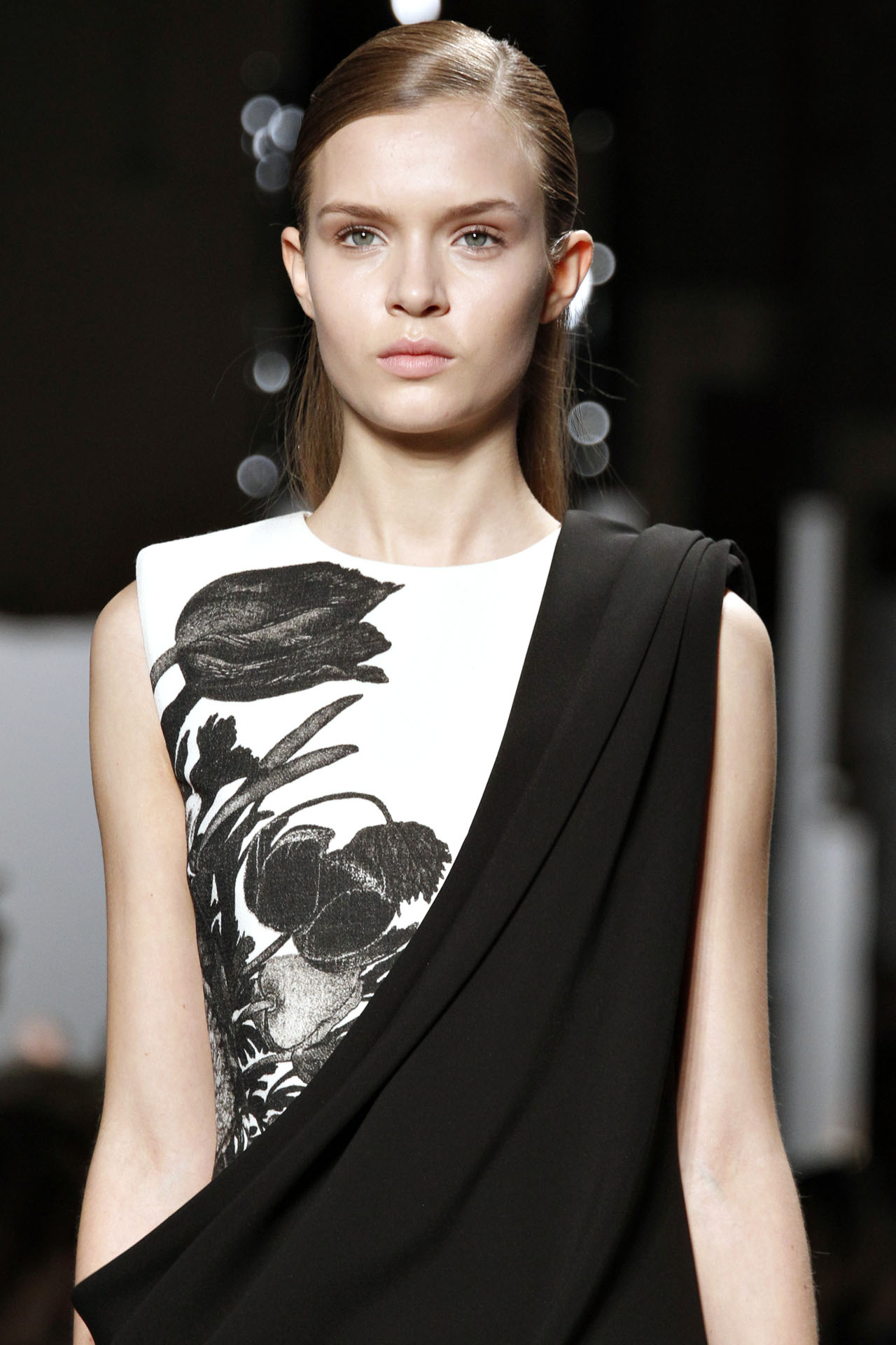 Giambattista Valli 2011ﶬϸڸͼƬ