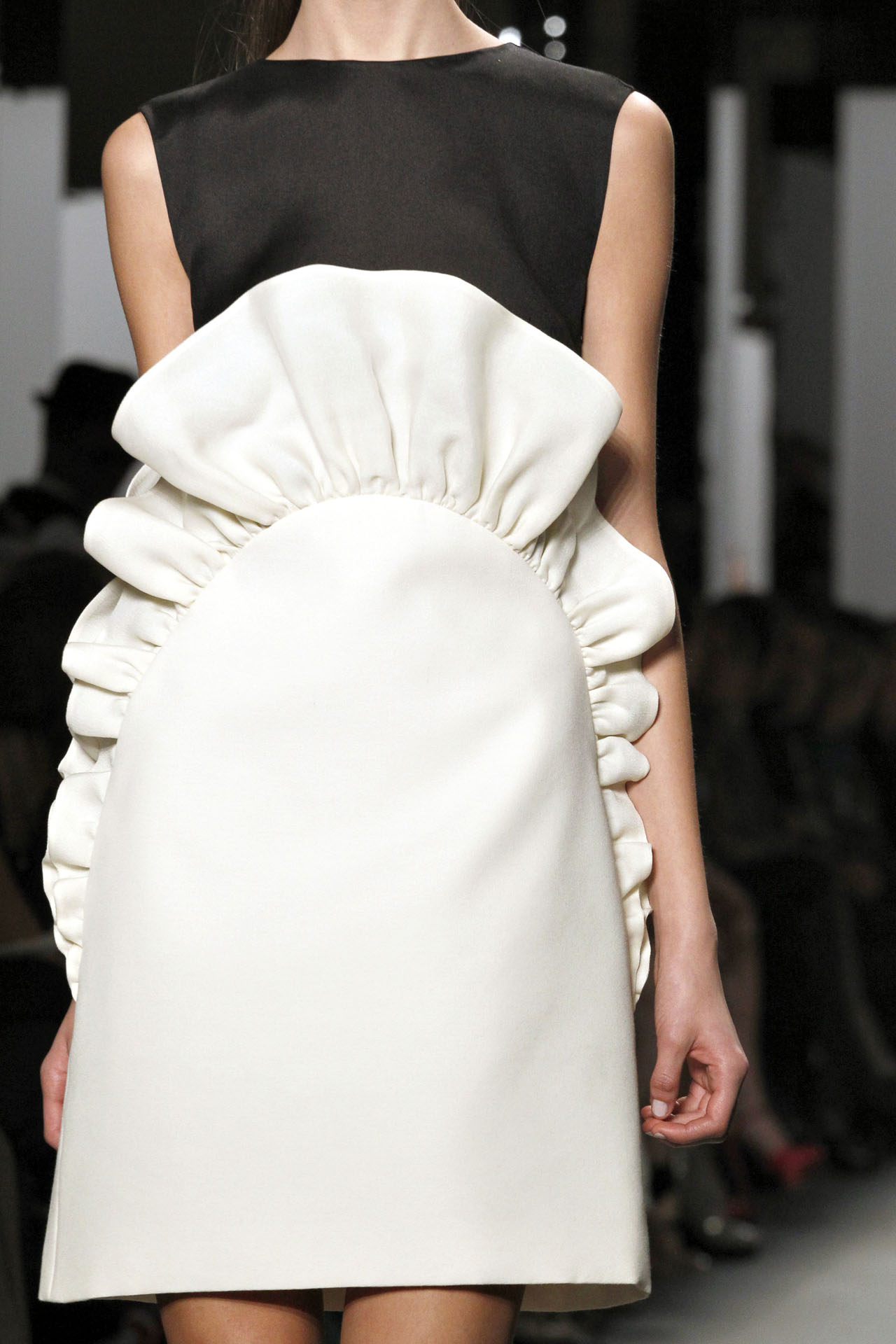 Giambattista Valli 2011ﶬϸڸͼƬ