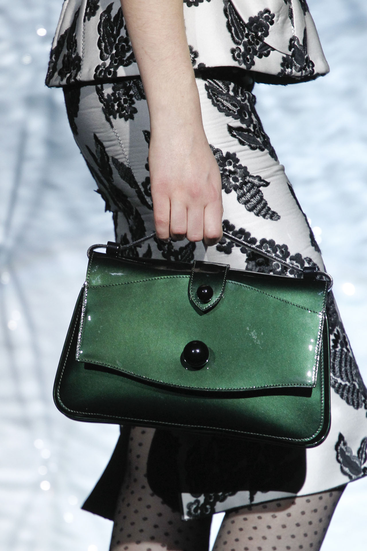 Marc Jacobs 2011ﶬϸڸͼƬ