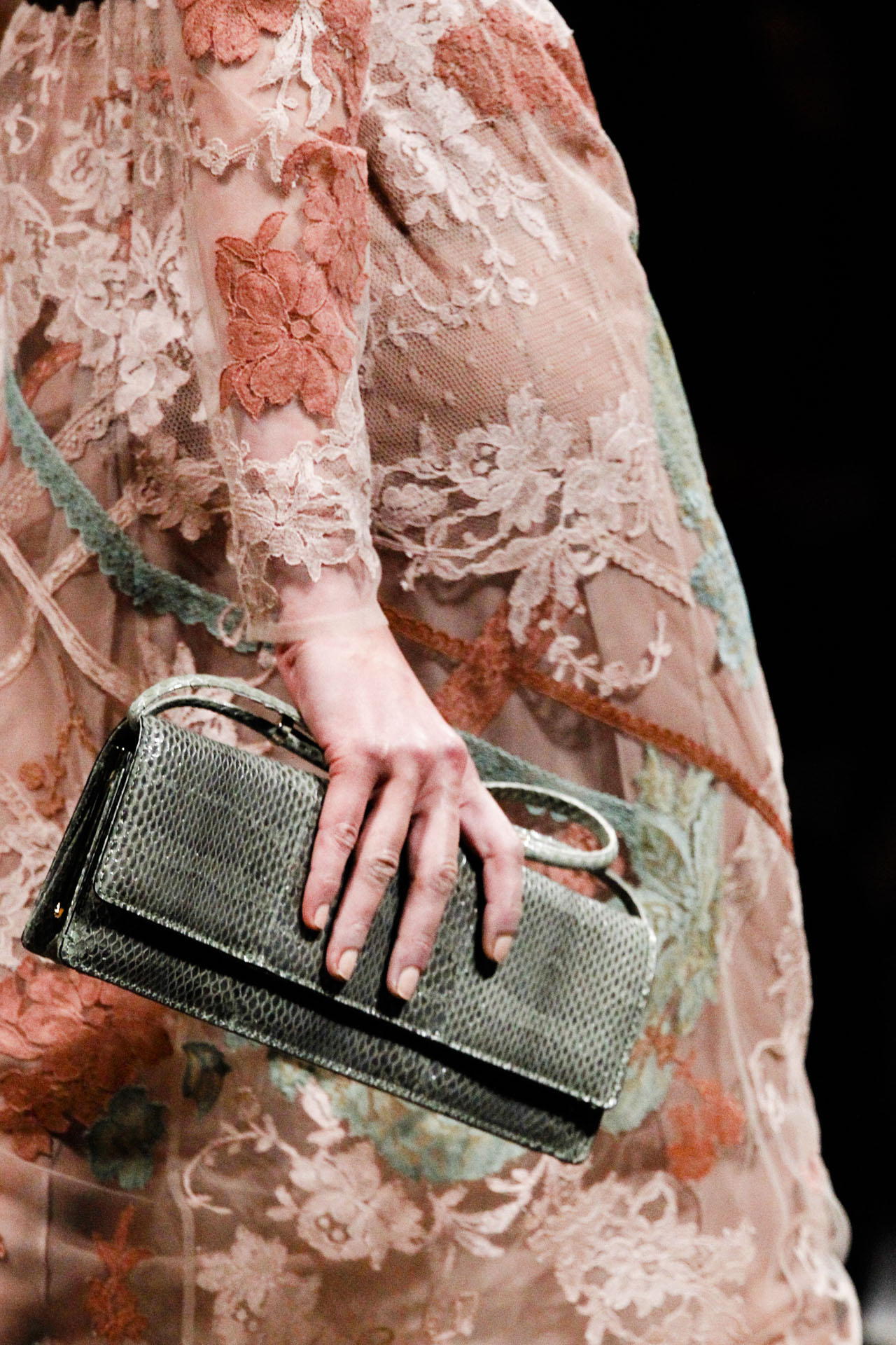 Valentino 2011ﶬϸڸͼƬ