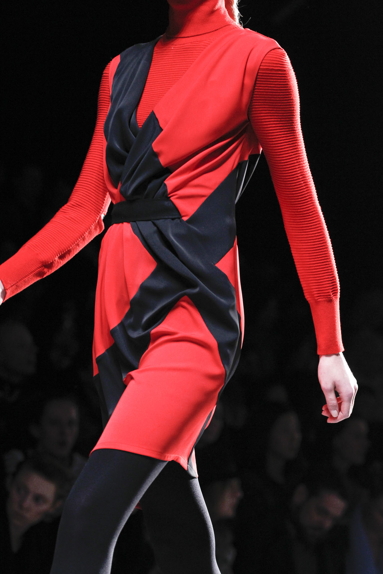 Viktor & Rolf 2011ﶬϸڸͼƬ