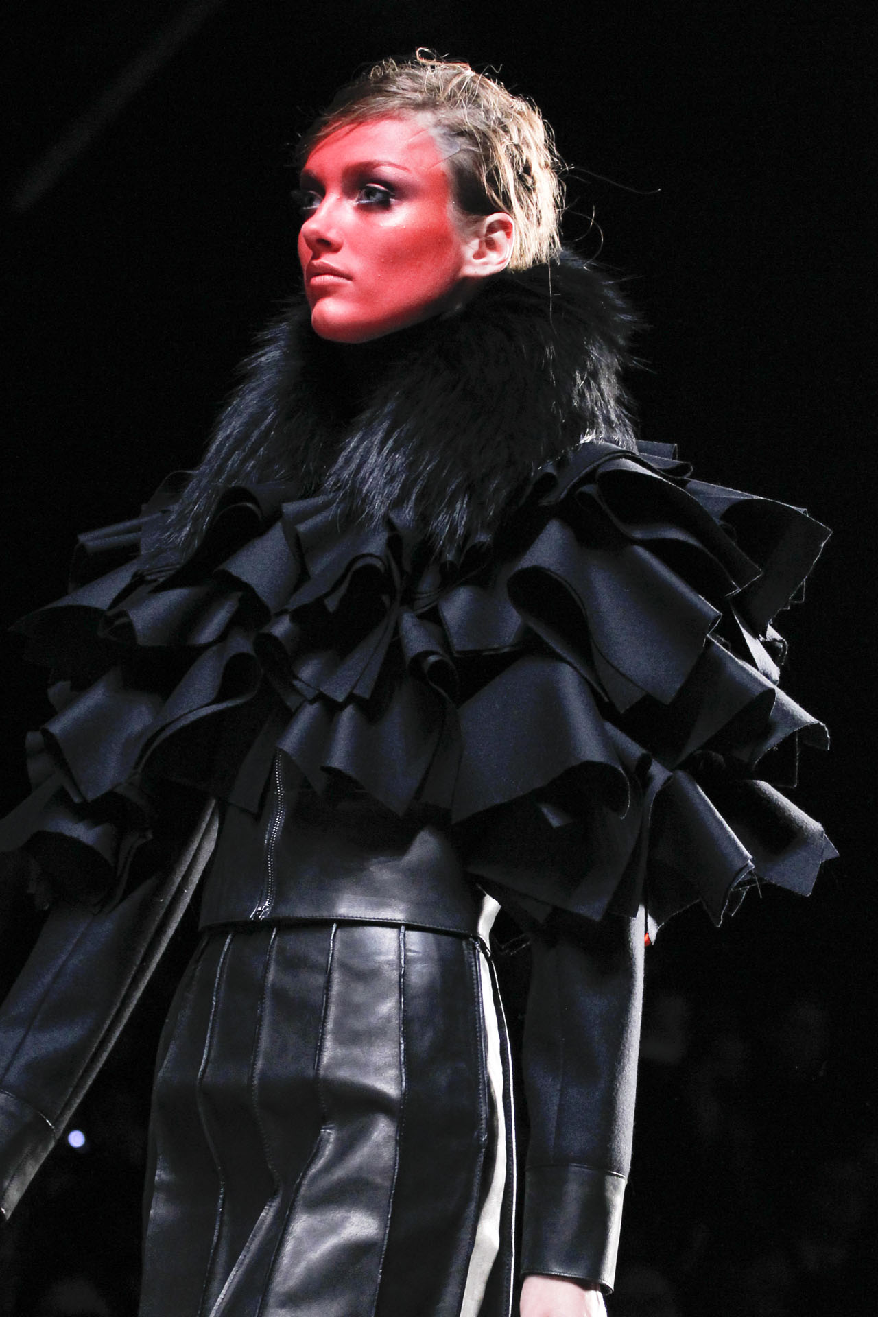 Viktor & Rolf 2011ﶬϸڸͼƬ