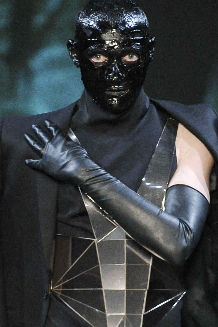 Thierry Mugler 2011ﶬװθͼƬ