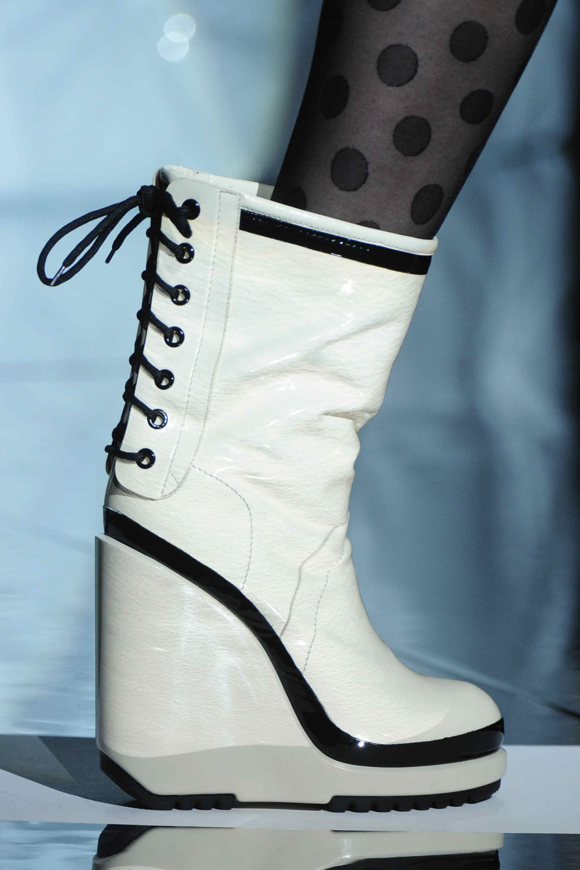 Marc Jacobs 2011ﶬŮʿЬĸͼƬ