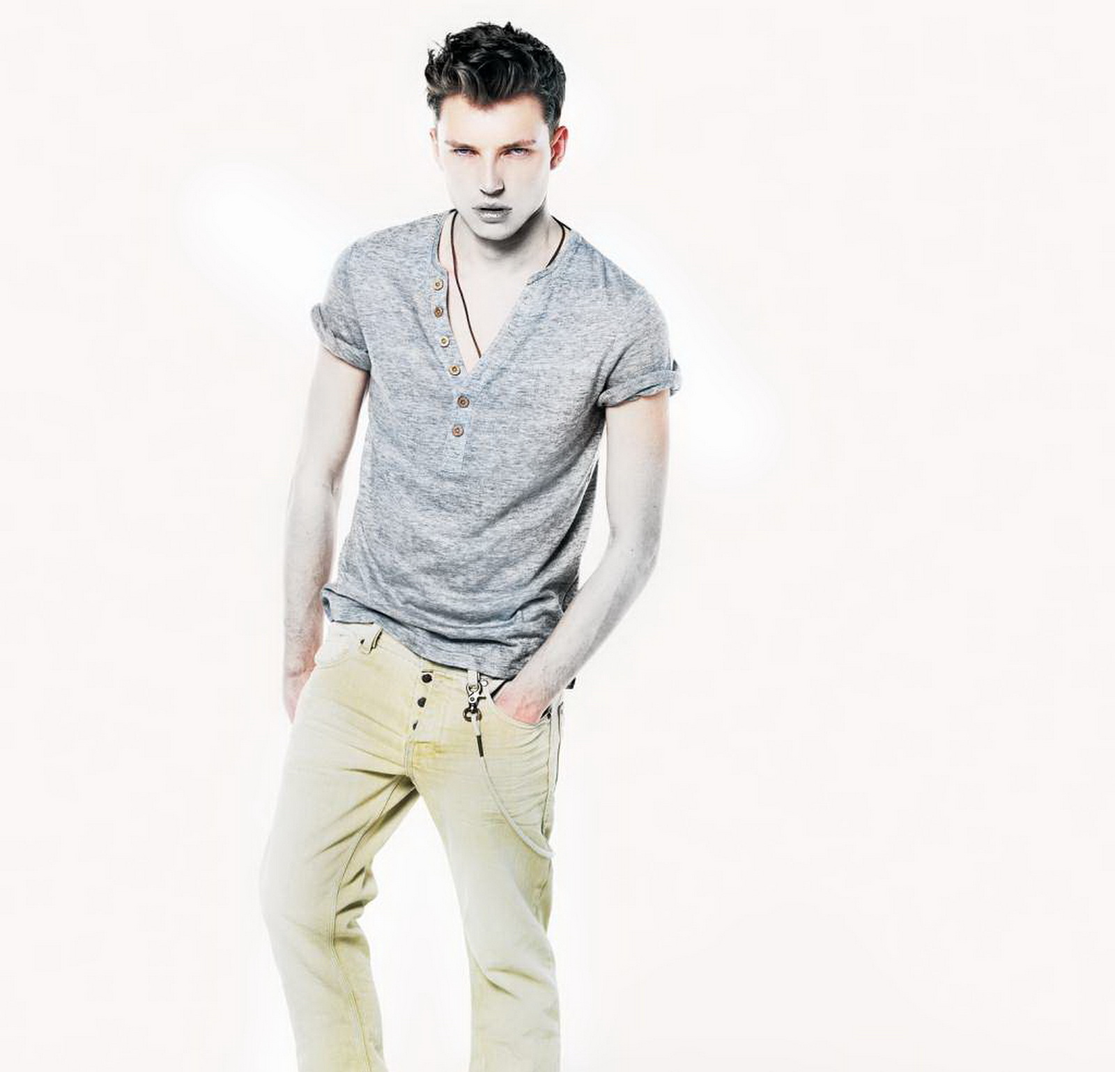 Bershka Denim Hands Upϵ2011LookbookͼƬ