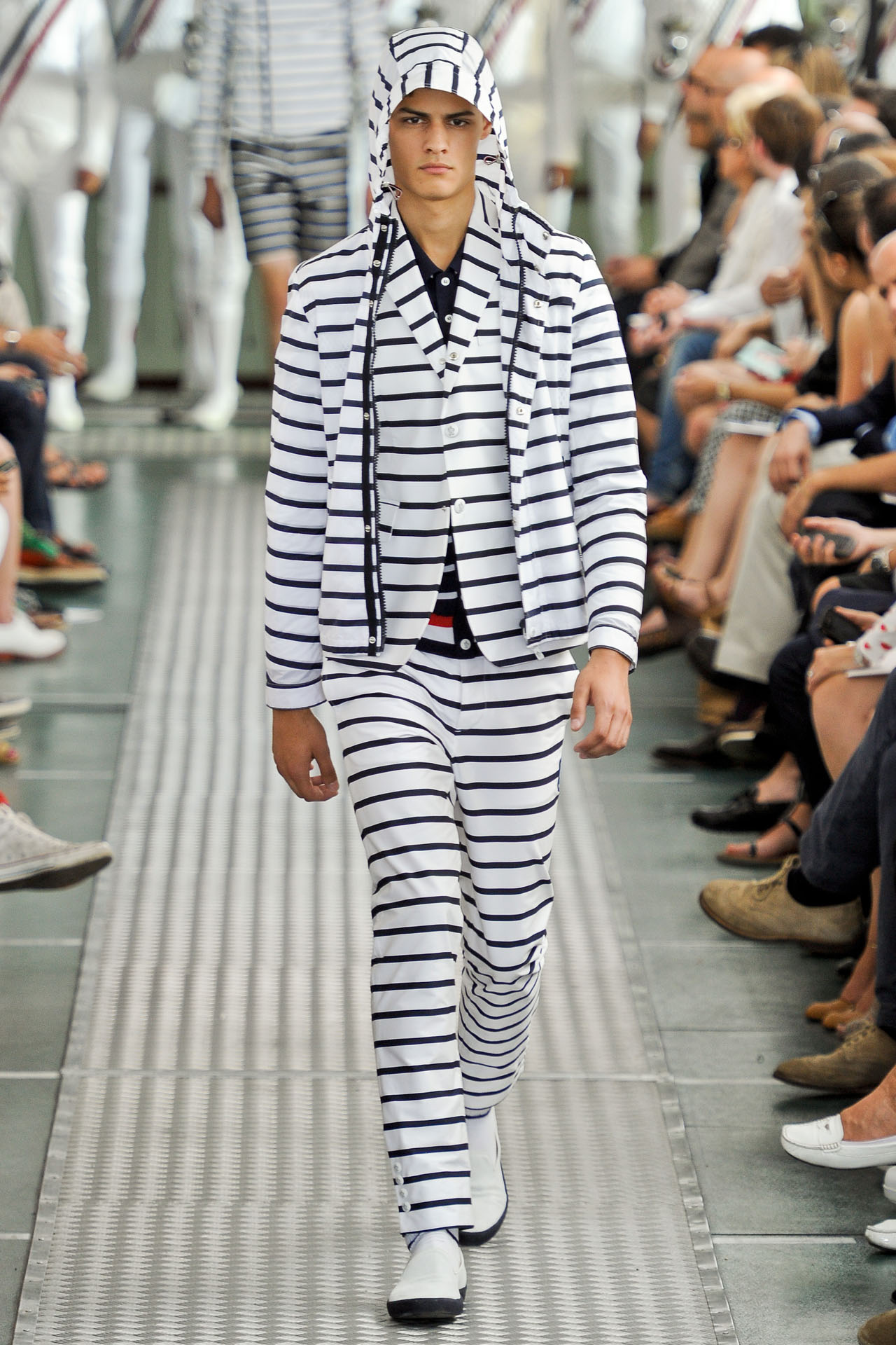 Moncler Gamme Bleu 2012װͼƬ