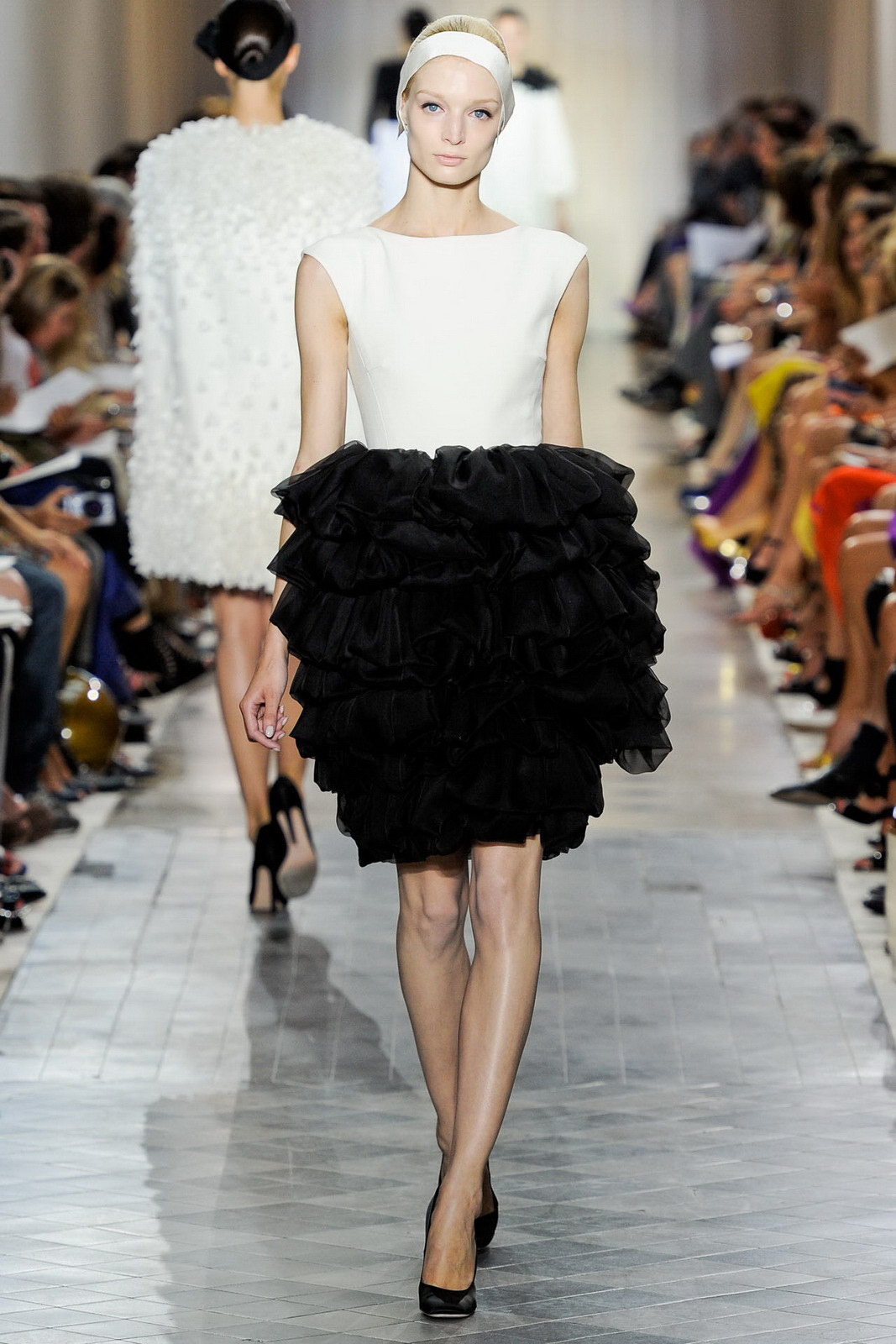 Giambattista Valli 2011ﶬ߼ ͼƬ