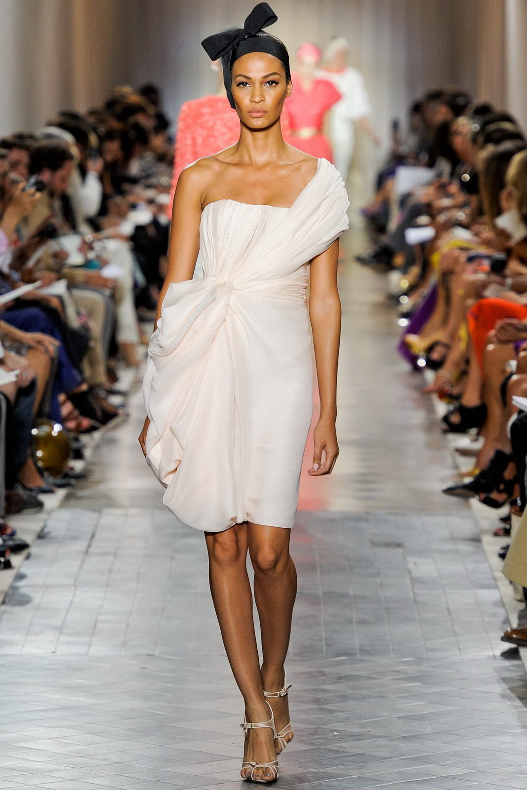 Giambattista Valli 2011ﶬ߼ ͼƬ