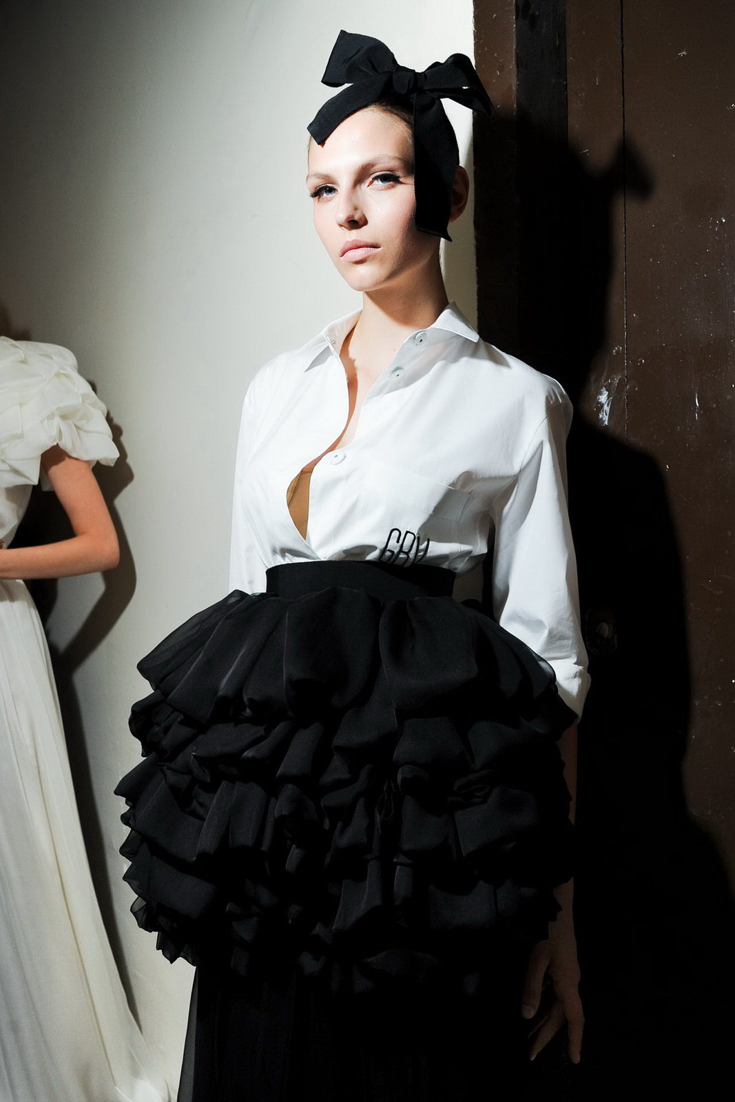 Giambattista Valli 2011ﶬ߼ƺ̨ ͼƬ